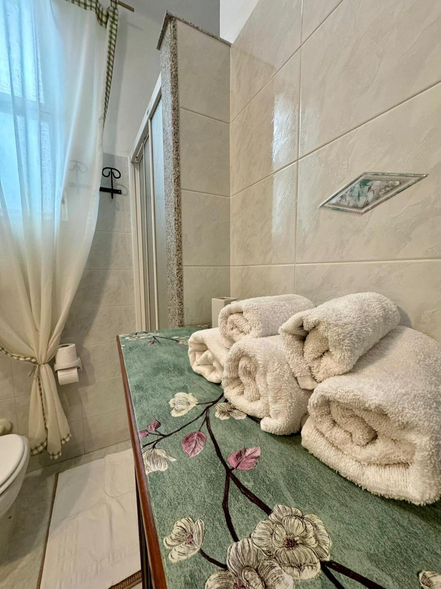 Ely House Apartment Monte Sant'Angelo Exterior photo